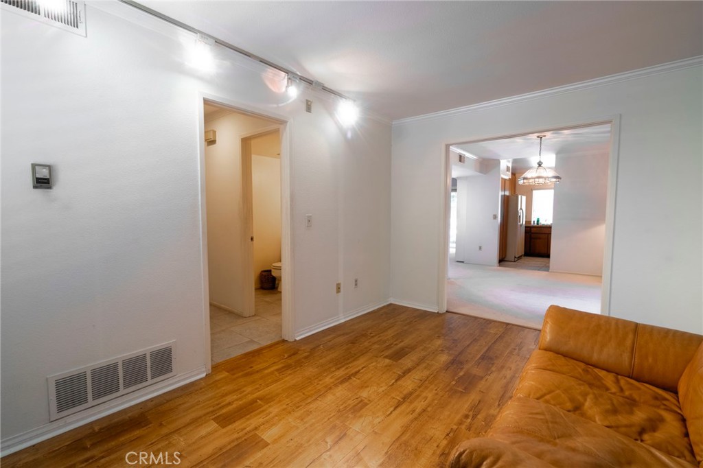 1736 Aspen Village Way