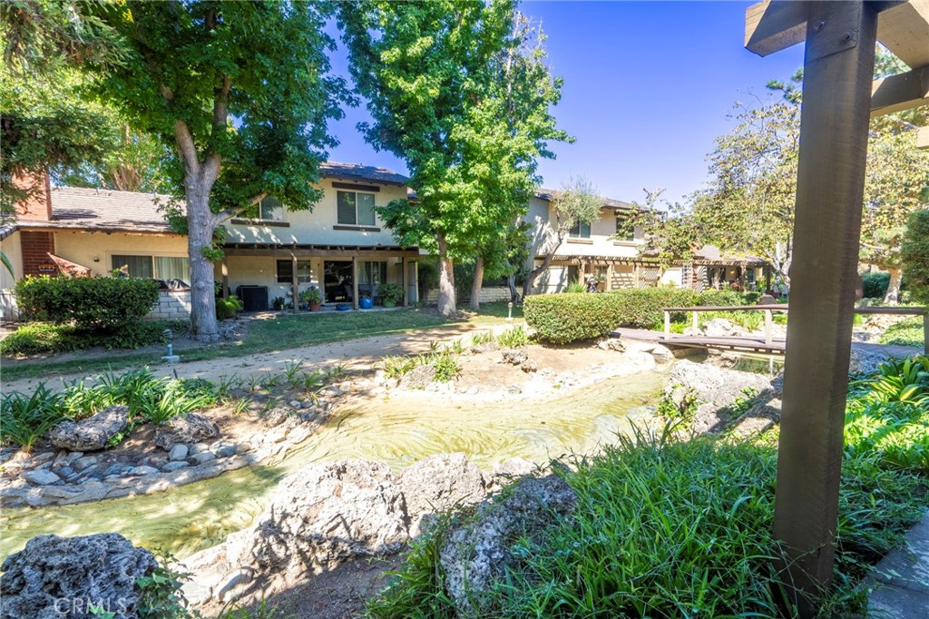 1736 Aspen Village Way