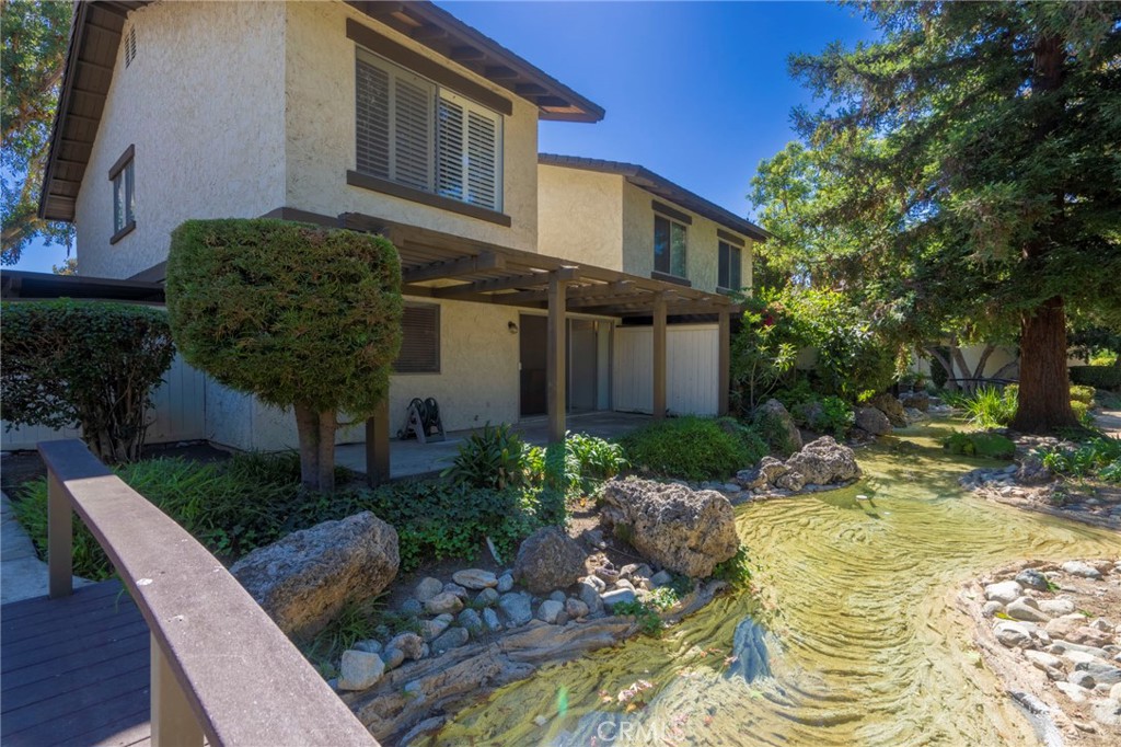 1736 Aspen Village Way