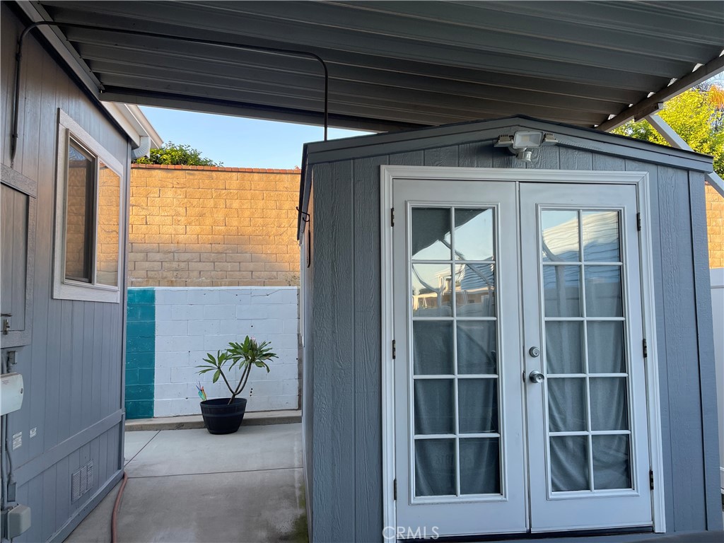 1245 W. Cienega Ave. 99