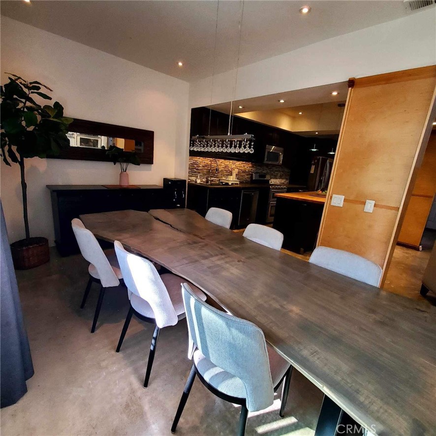 2913 Crape Myrtle Circle