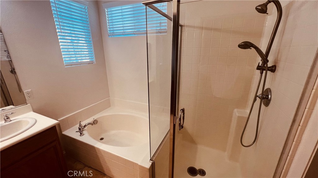 1135 N Solano Privado A