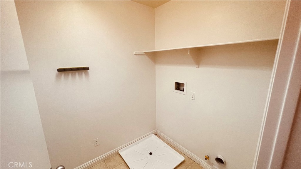 1135 N Solano Privado A