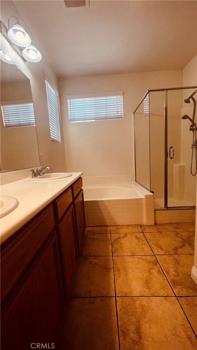 1135 N Solano Privado A