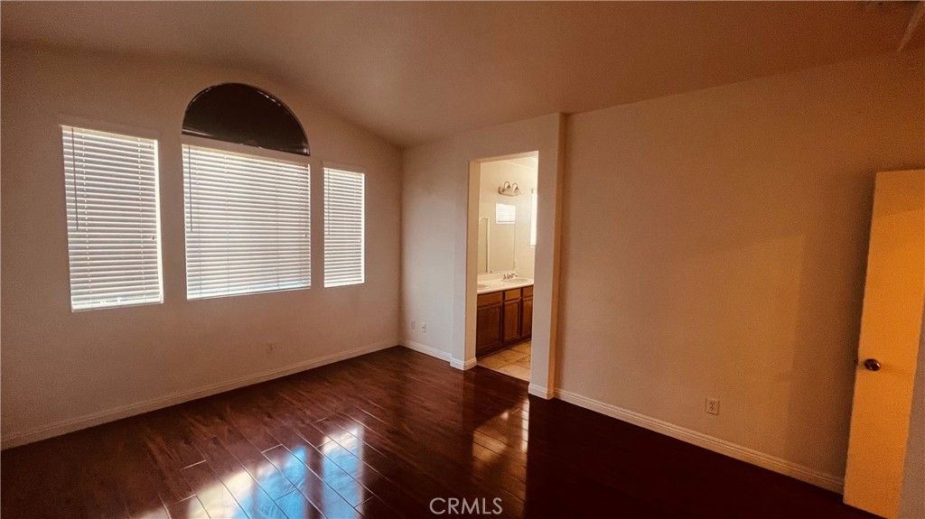 1135 N Solano Privado A