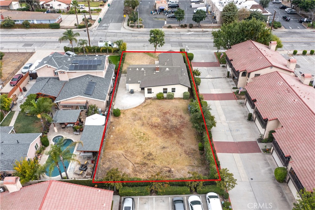 1741 S Valley Center Avenue