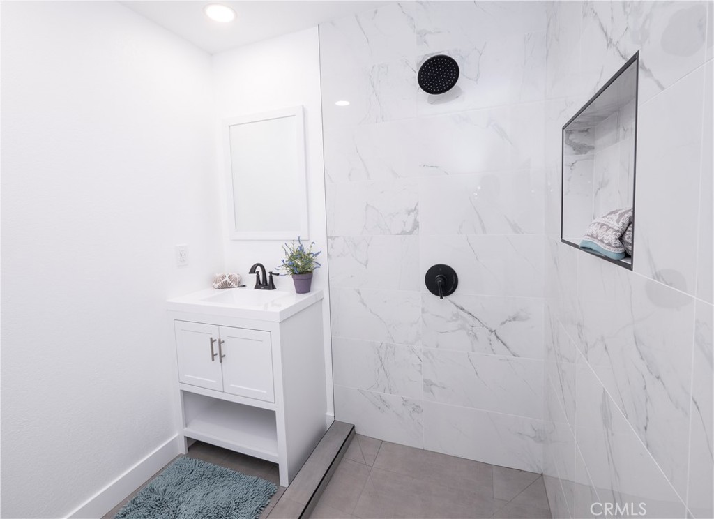 1741 S Valley Center Avenue