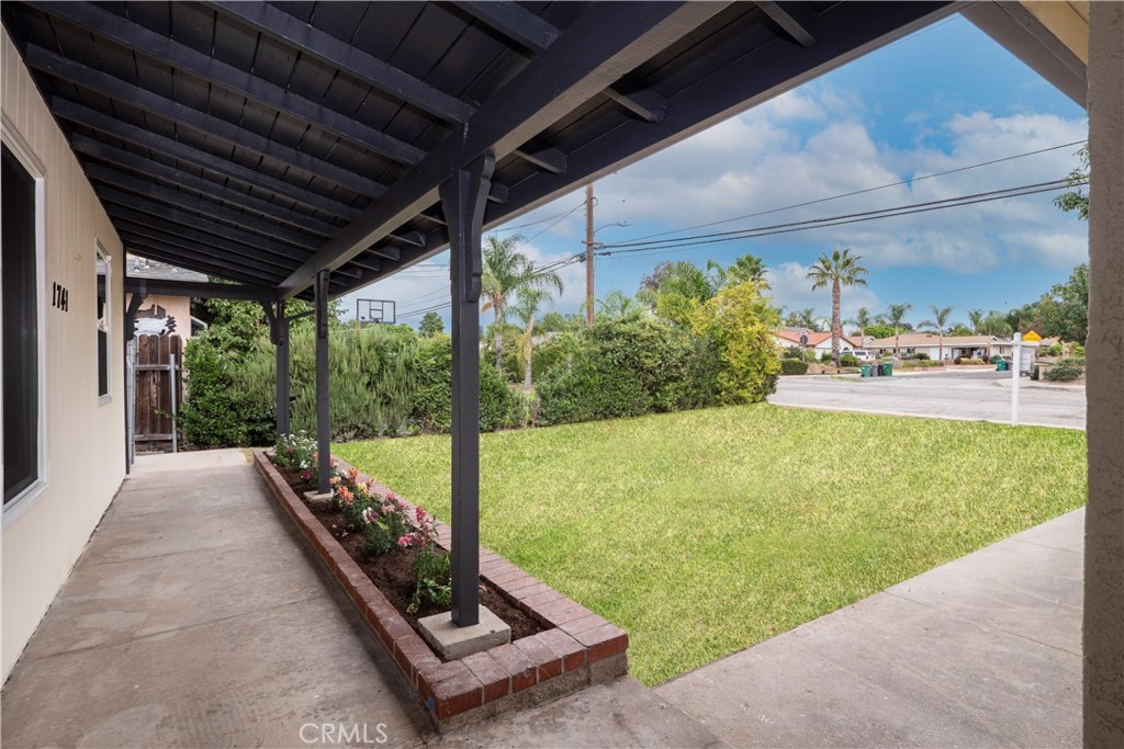 1741 S Valley Center Avenue