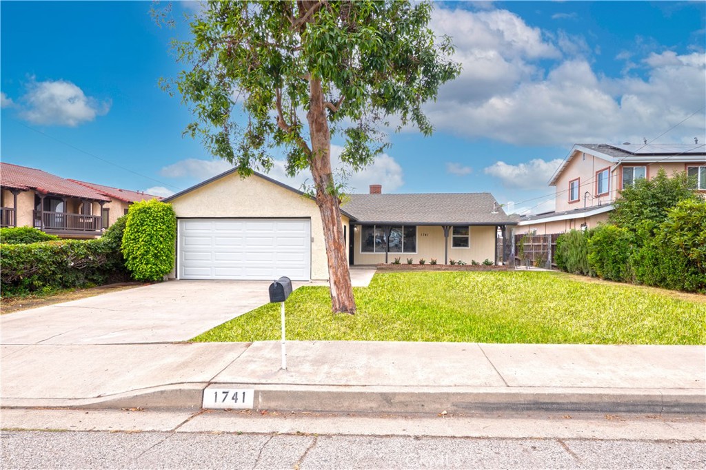 1741 S Valley Center Avenue