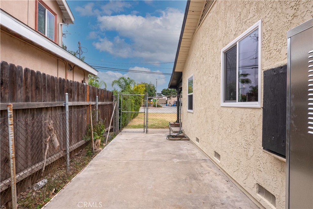 1741 S Valley Center Avenue