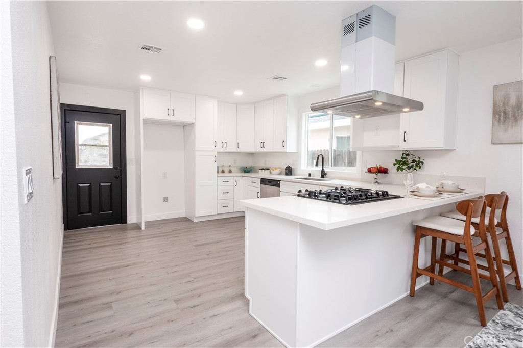 1741 S Valley Center Avenue