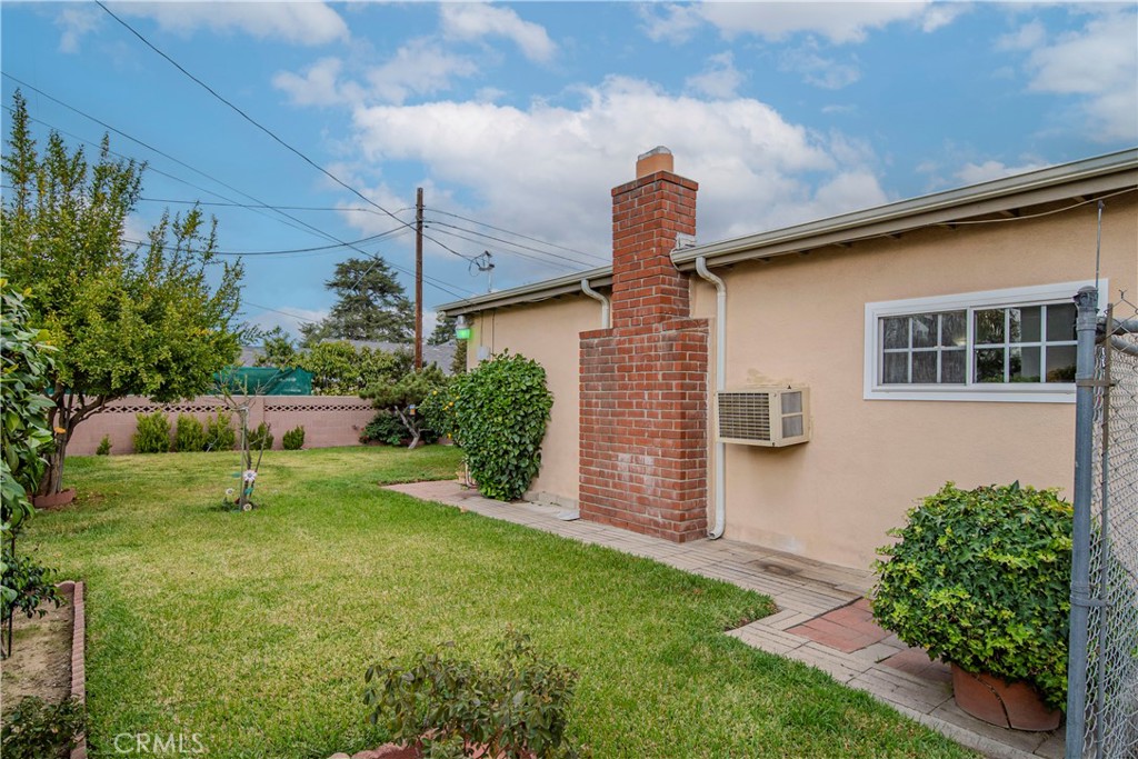 549 N Nora Avenue