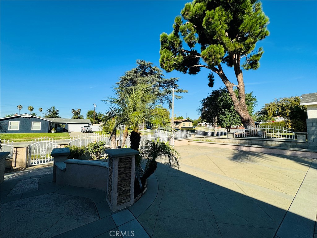2358 Saunders Street