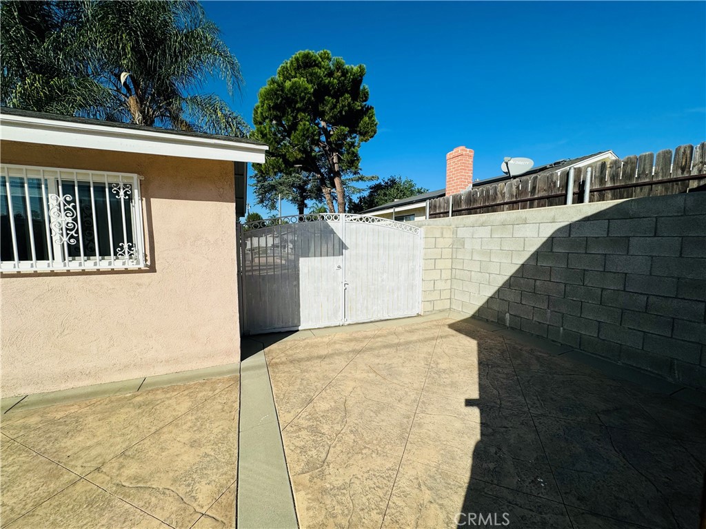 2358 Saunders Street