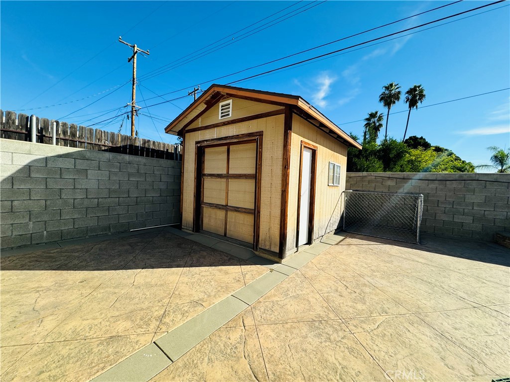 2358 Saunders Street