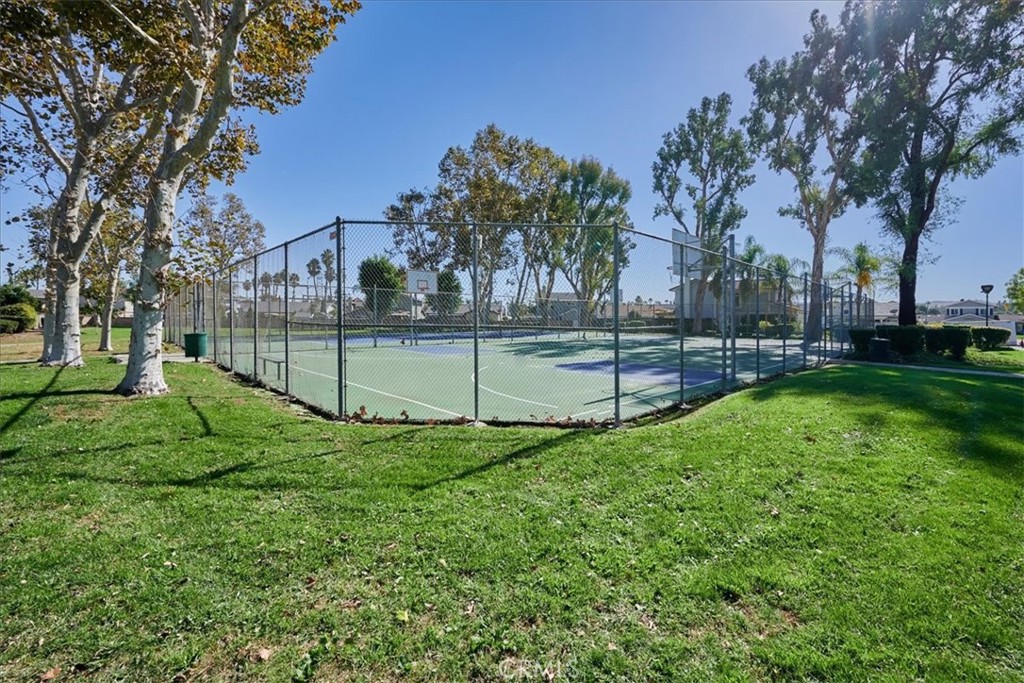 3924 Yellowstone Circle