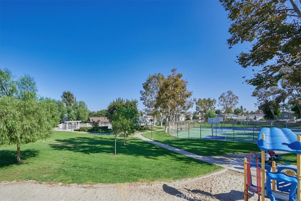 3924 Yellowstone Circle