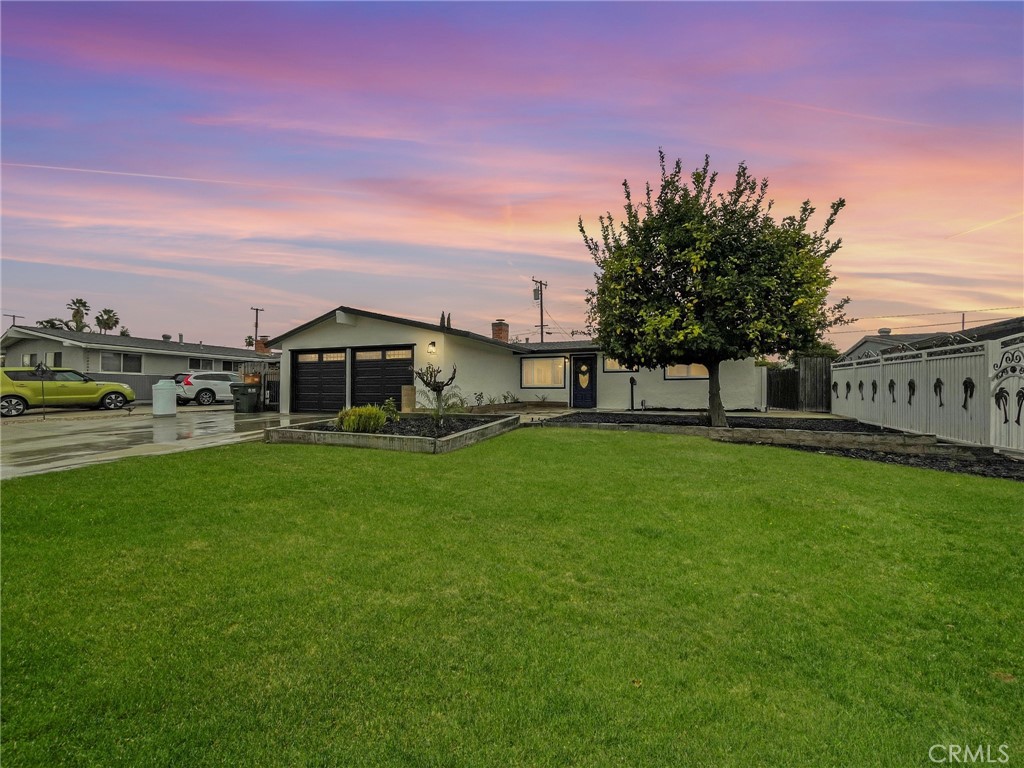 16328 Rochlen Street