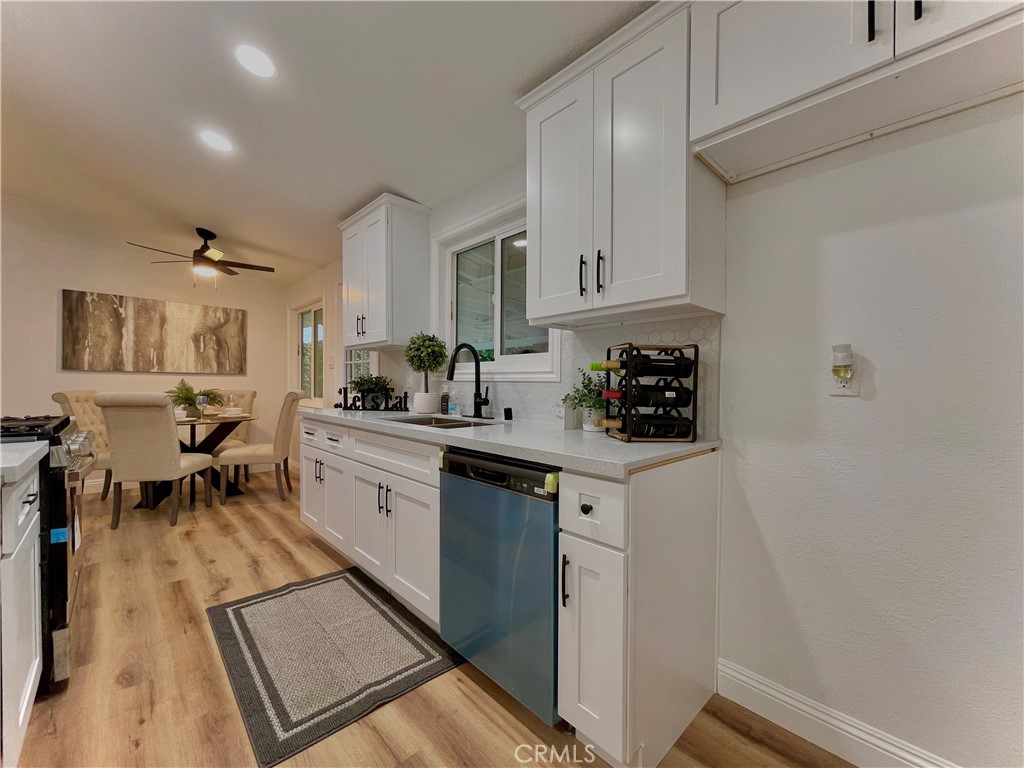 16328 Rochlen Street