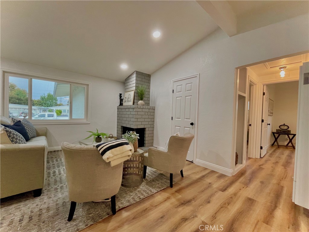 16328 Rochlen Street