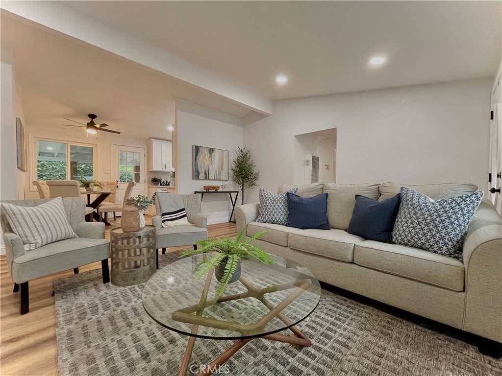 16328 Rochlen Street