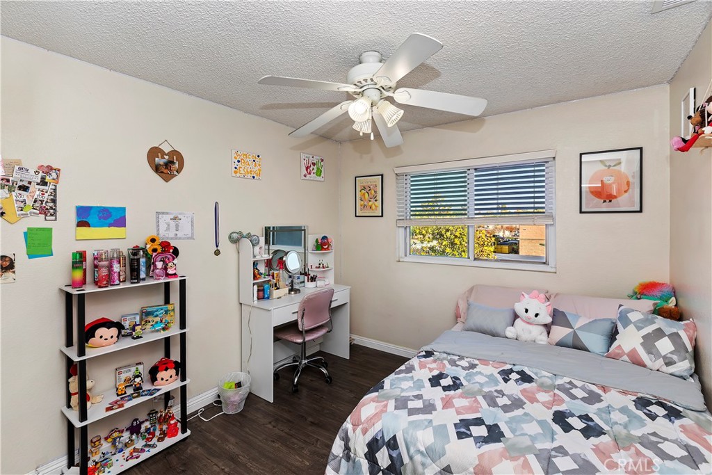 1404 N Elederberry