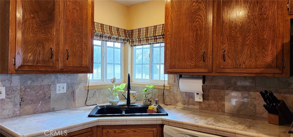 18547 Lincroft Street