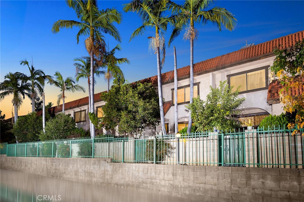 507 Pomelo Avenue C