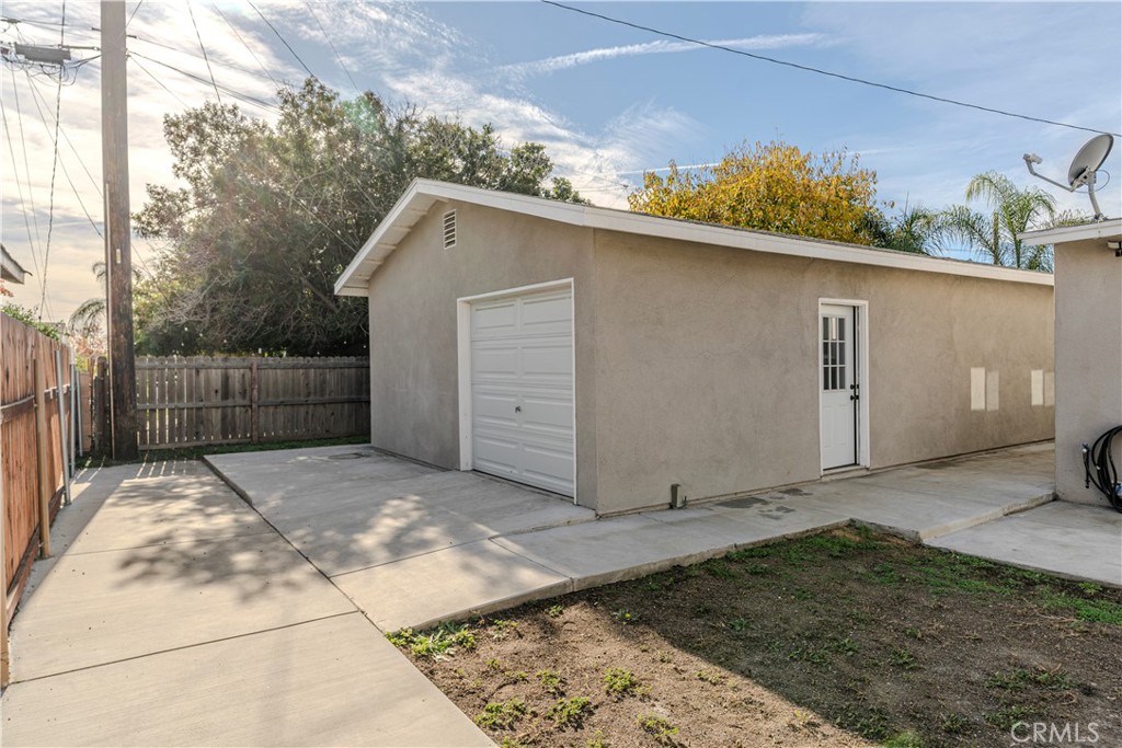 1918 W Palm Drive