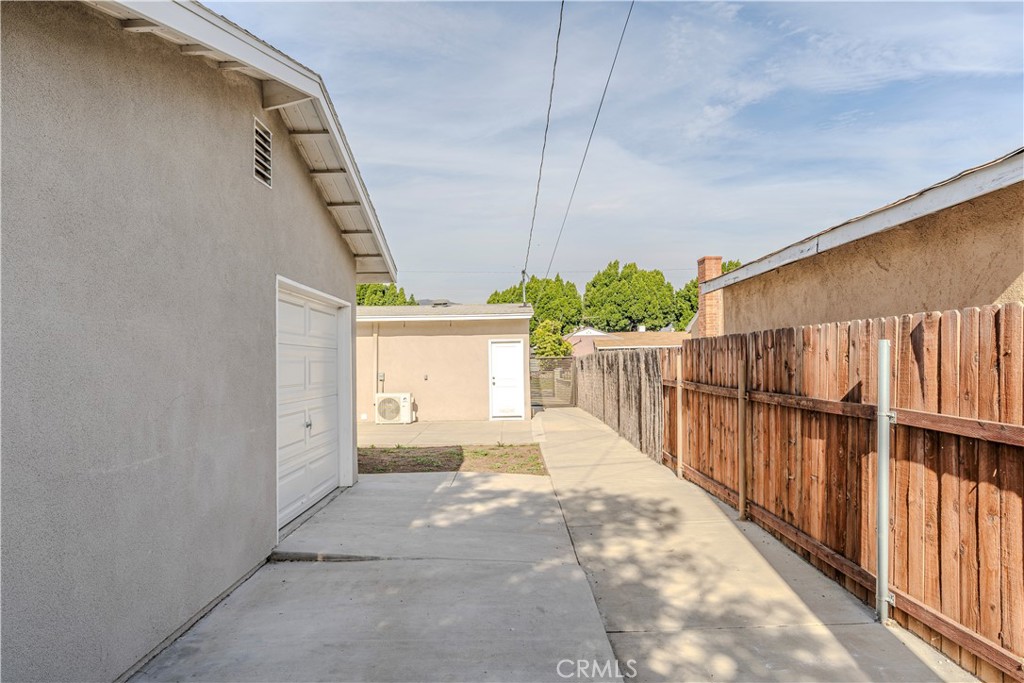 1918 W Palm Drive