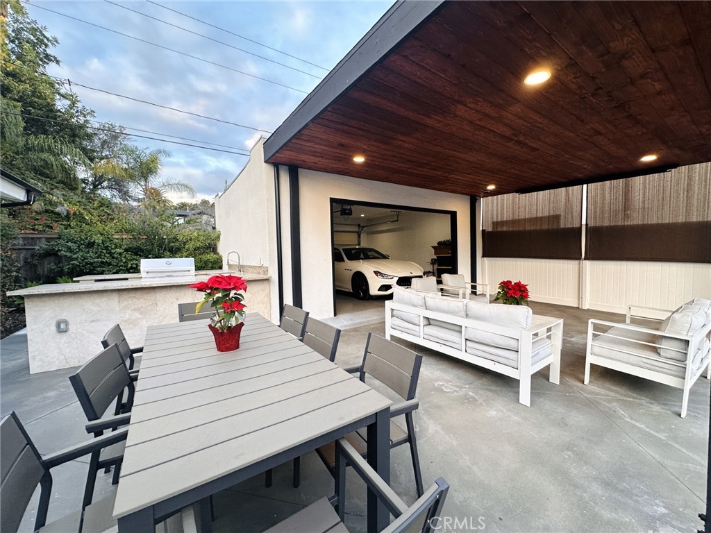 1779 Las Lunas Street