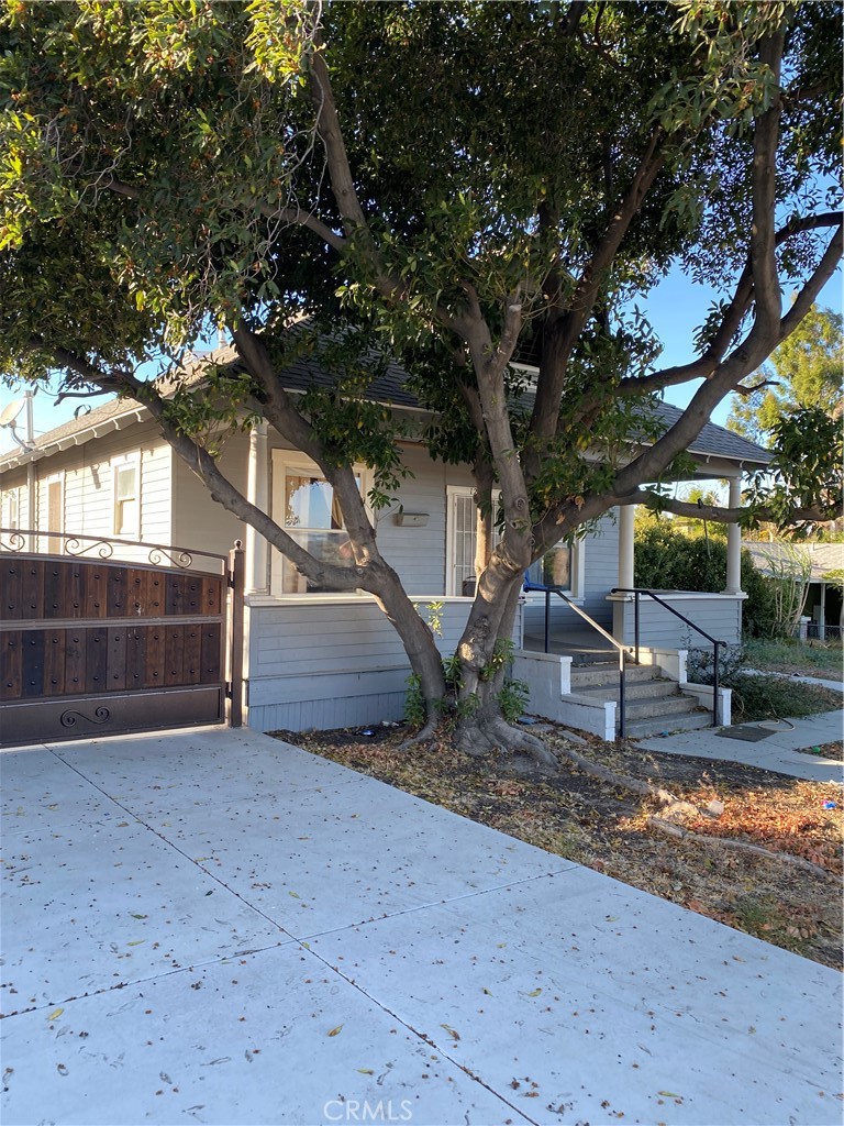 1220 Garretson Avenue