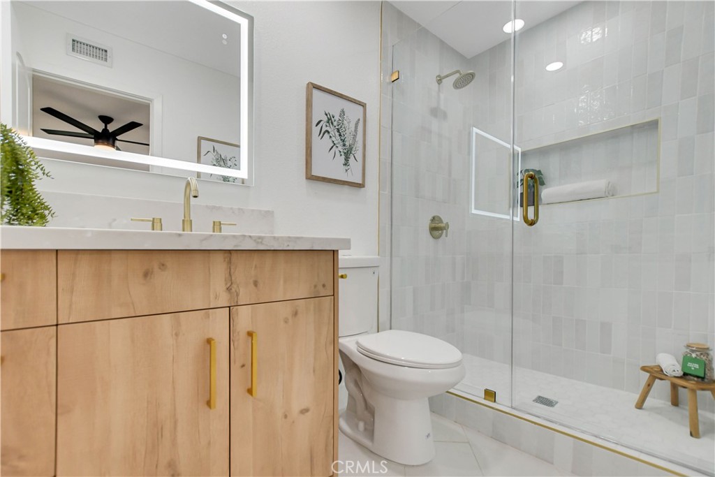 5081 Cape Tenez Drive