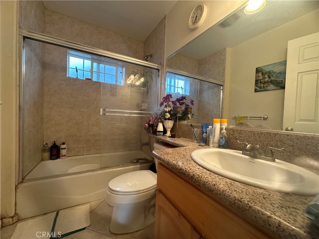 817 W Mission Road AB