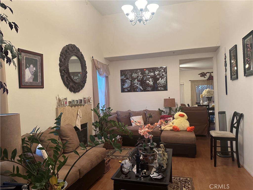 817 W Mission Road AB