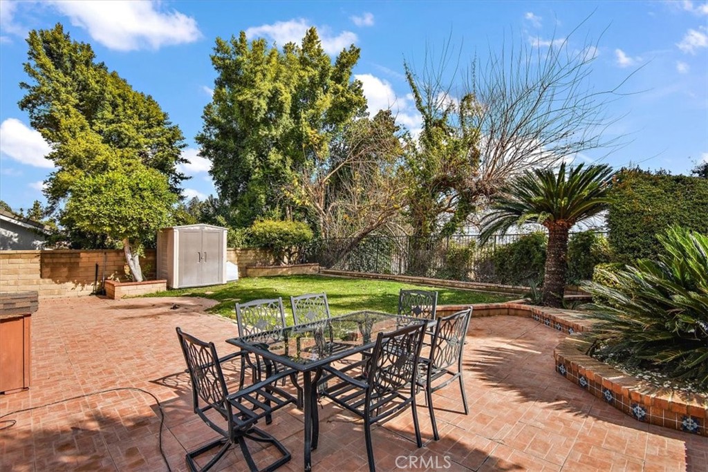 12 Rainbow Ridge Road