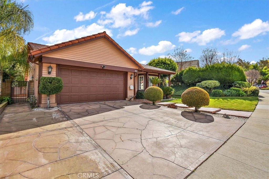 12 Rainbow Ridge Road