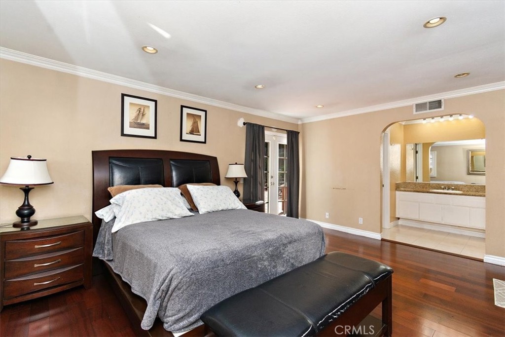 12 Rainbow Ridge Road