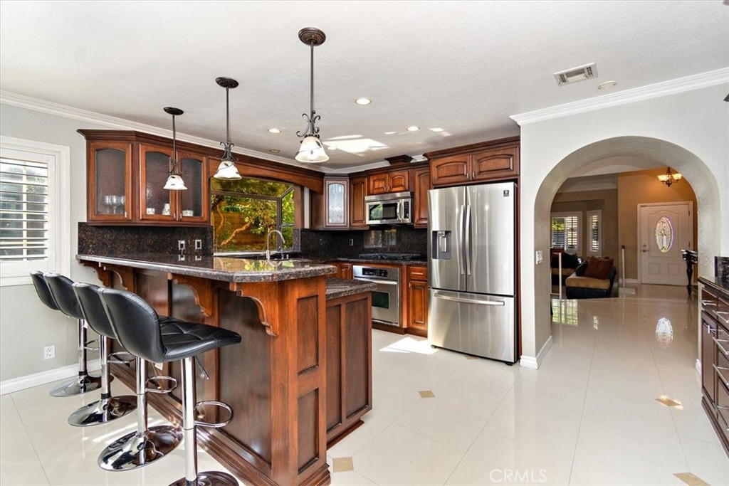 12 Rainbow Ridge Road