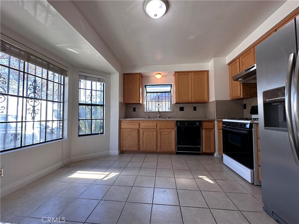 3913 Hidden Pines Place