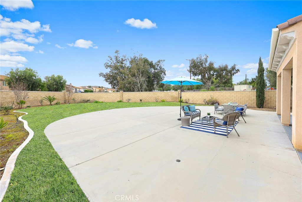 5105 Pomona Rincon Road