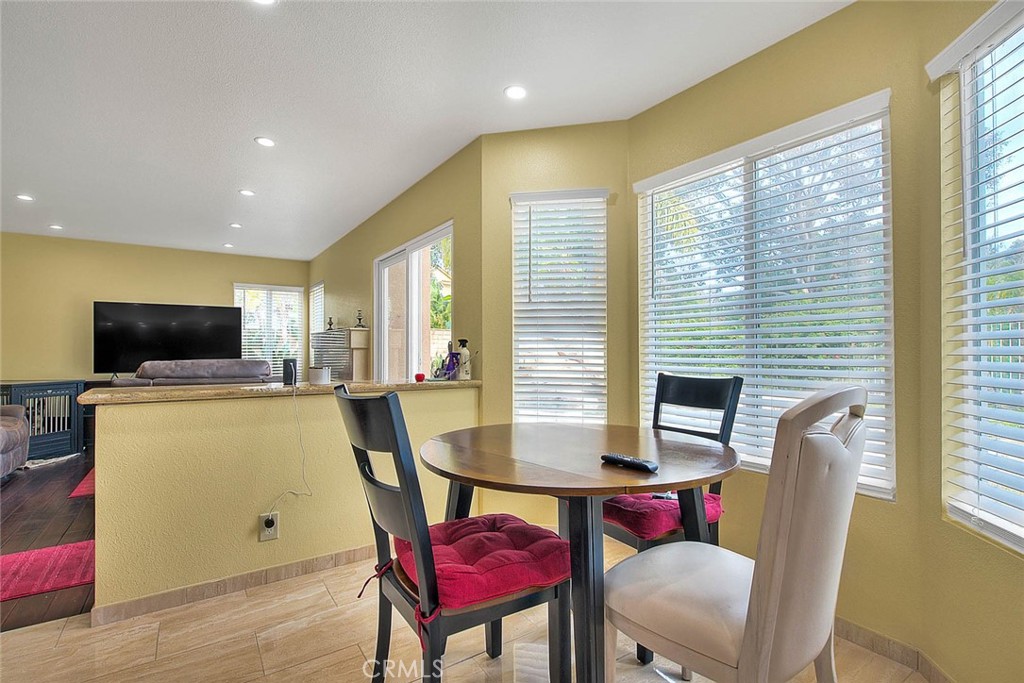 2842 Hollow Oak Court