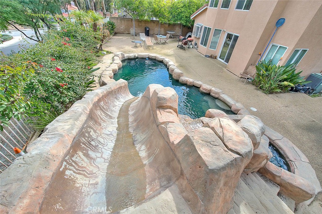 2842 Hollow Oak Court