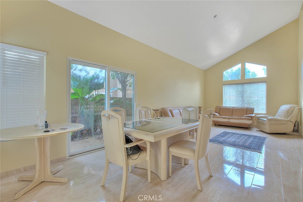 2842 Hollow Oak Court