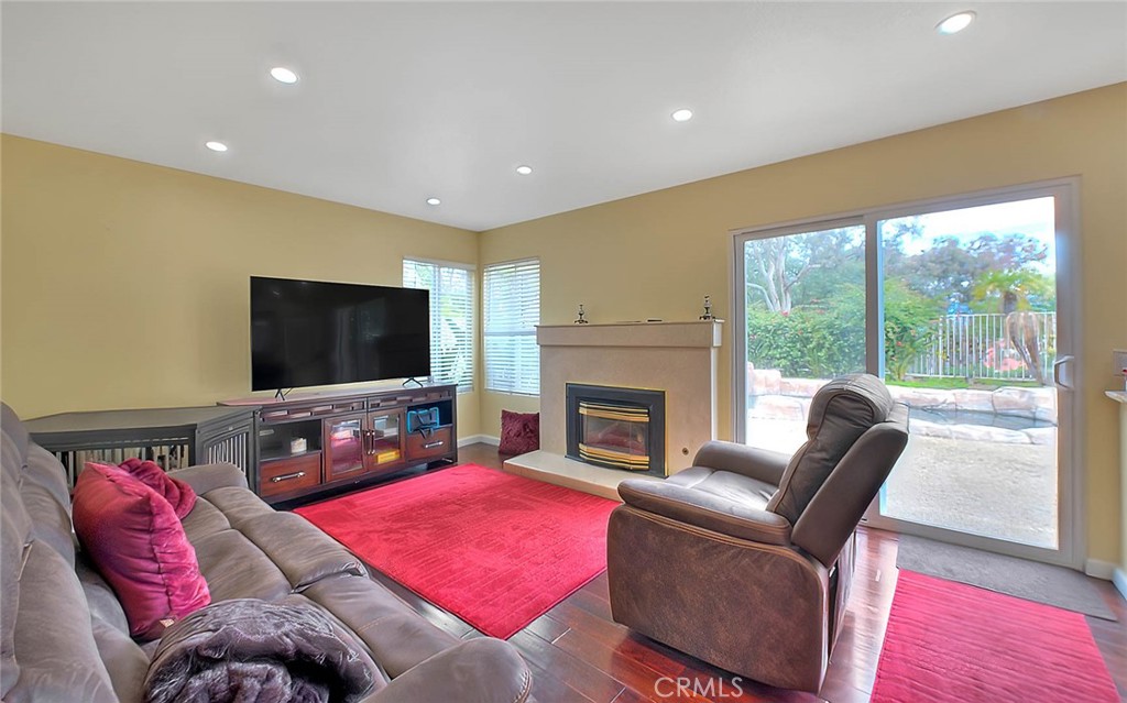 2842 Hollow Oak Court