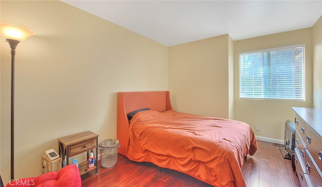 2842 Hollow Oak Court