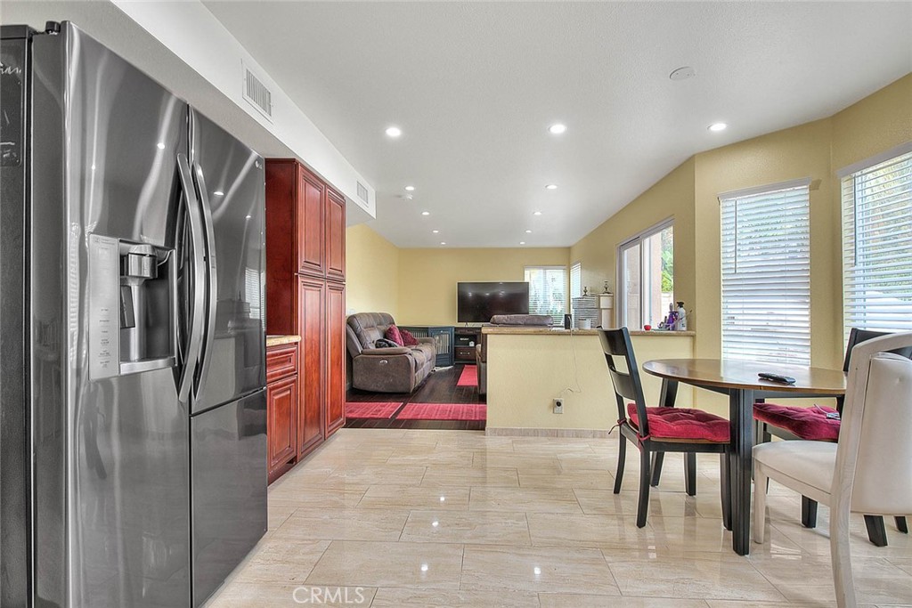 2842 Hollow Oak Court