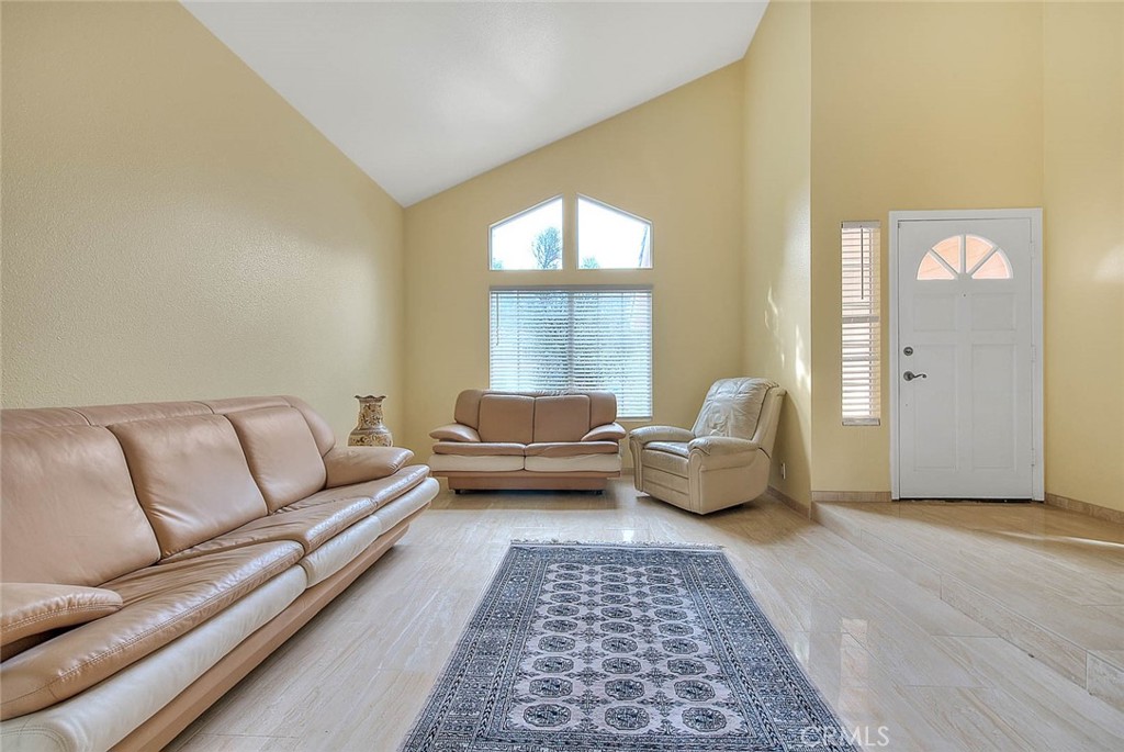 2842 Hollow Oak Court