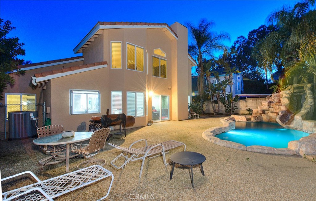 2842 Hollow Oak Court