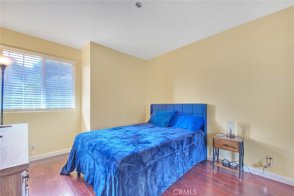 2842 Hollow Oak Court